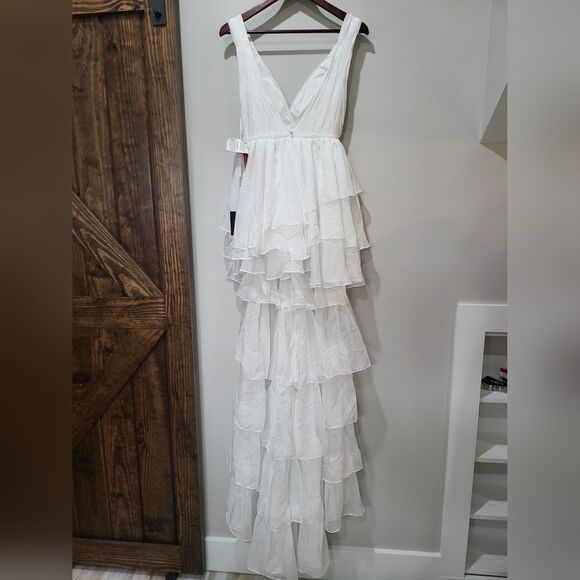 Mac Duggal HIGH LOW TIERED GOWN WITH BUILT IN BODYSUIT NWT size 2 white (55320) - Picture 5 of 6